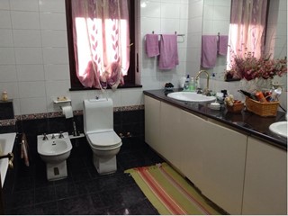 Appartamento in Vendita a Torino, zona Vanchiglia, 395'000€, 220 m²