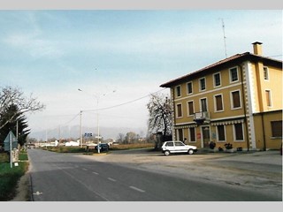 Immobile commerciale in Vendita a Fagagna, 115'000€, 465 m²