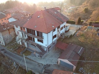 Villetta a schiera in Vendita a Andorno Micca, zona Casale Cerruti 23, 70'000&euro;, 126 m²