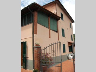 Villa in Vendita a Capannori, 260'000€