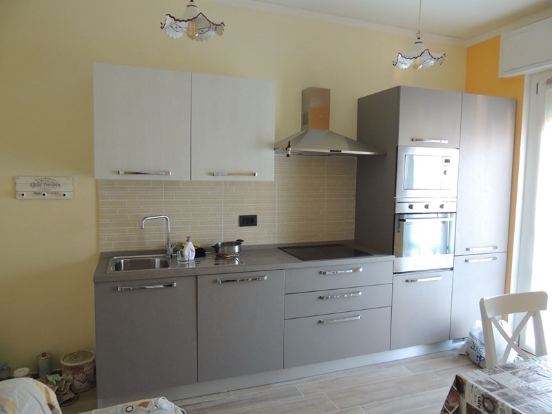 Trilocale in Vendita a Taggia, 170'000€, 70 m², arredato