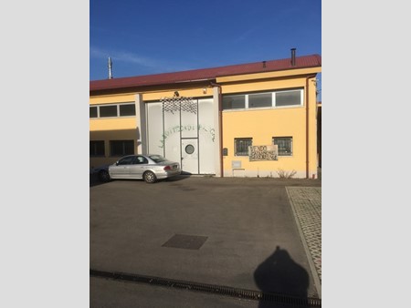 Capannone in Vendita a Anzola dell'Emilia, 300'000€, 200 m²