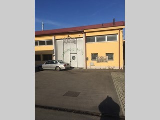 Capannone in Vendita a Anzola dell'Emilia, 300'000€, 200 m²