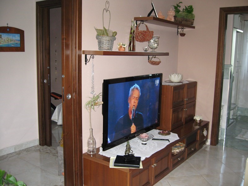 Appartamento in Vendita a Lacco Ameno, zona Lacco Ameno, 450'000€, 100 m²