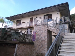 Appartamento in Vendita a Belpasso, zona Borrello, 170'000€, 200 m², arredato