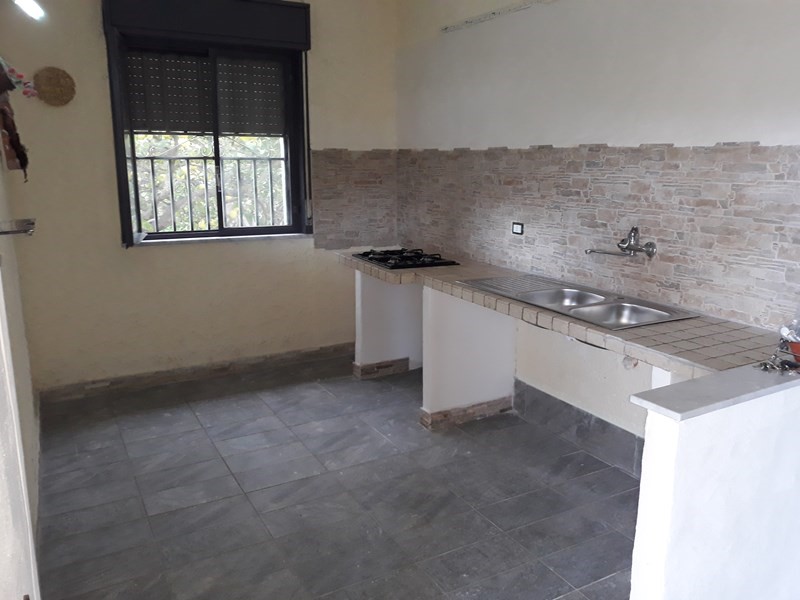 Villa in Vendita a Trappeto, zona Contrada san Giuseppe , 115'000€, 90 m²