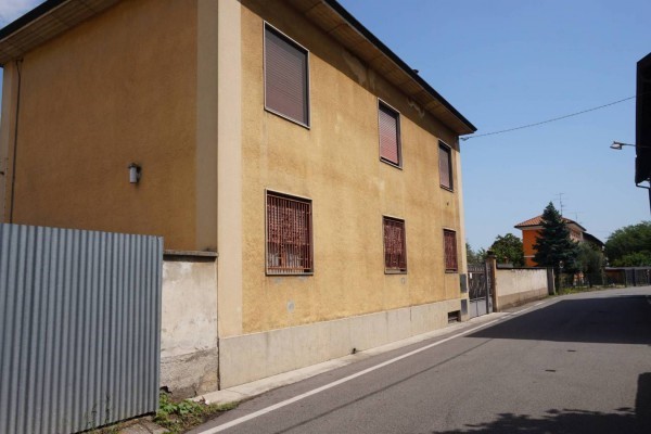 Appartamento in Vendita a Busto Arsizio, 180'000€, 170 m²