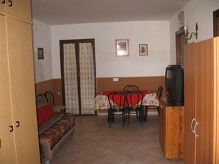 Bilocale in Affitto a Bracciano, zona lago, 400€, 43 m², arredato