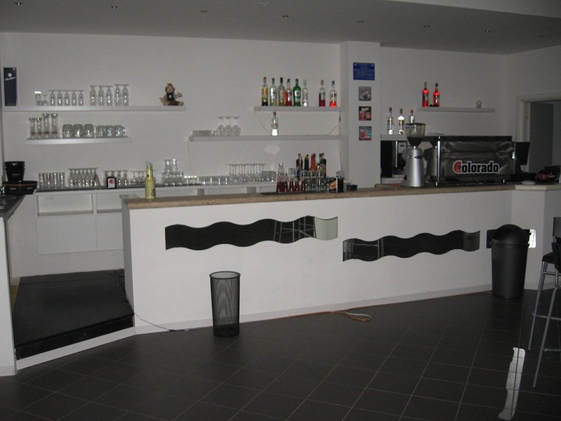 Immobile commerciale in Affitto a Bracciano, zona via Lungolago G. Argenti, 1'900€, 335 m²