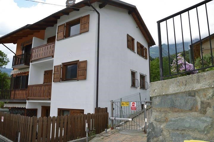 Villa in Vendita a Saint Vincent, zona Saint-Vincent, 275'000&euro;, 120 m²