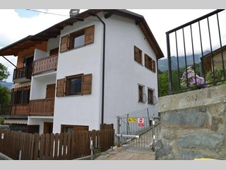 Villa in Vendita a Saint Vincent, zona Saint-Vincent, 275'000&euro;, 120 m²