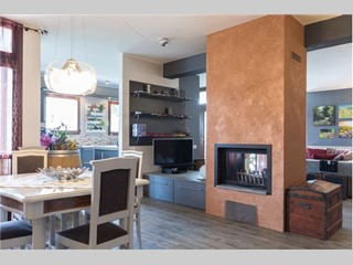 Appartamento in Vendita a Cuasso al Monte, zona lago, 340'000€, 135 m²