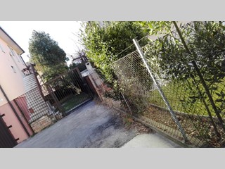 Trilocale in Vendita a Padova, zona SAVONAROLA, 74'000€, 38 m², arredato