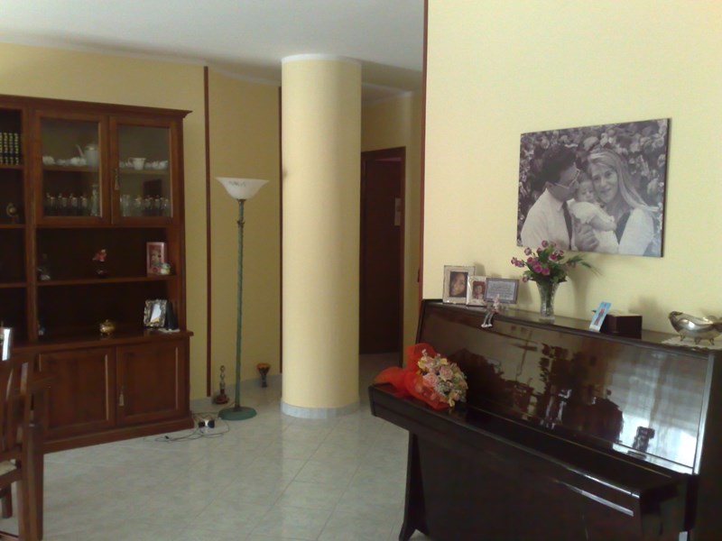 Appartamento in Vendita a Sessa Aurunca, 150'000€, 120 m², arredato