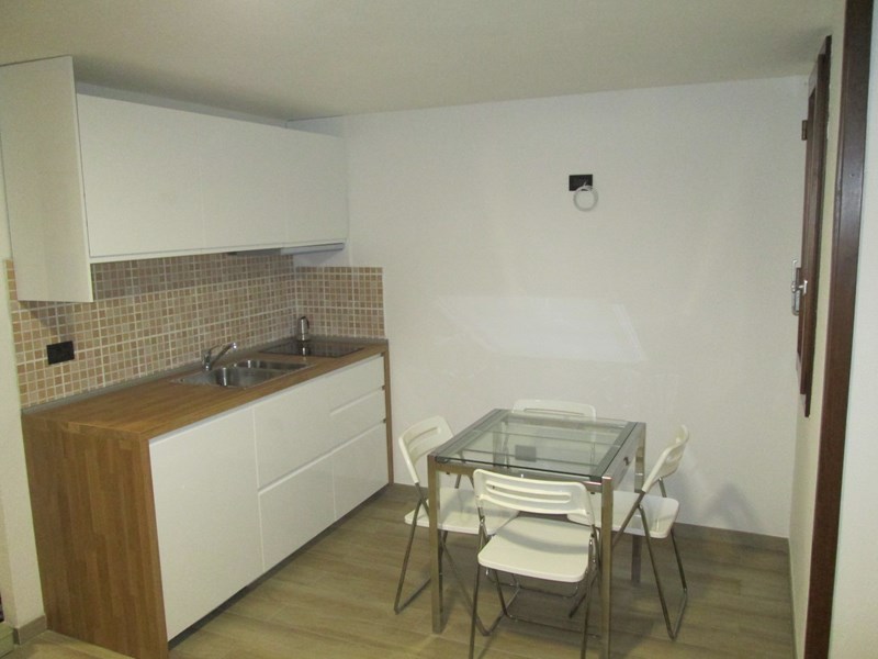 Monolocale in Affitto a Valtournenche, zona tranquilla e riservata, 120€, 32 m², arredato