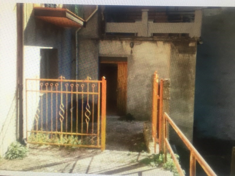 Casa Indipendente in Vendita a Borrello, 14'000€, 70 m²