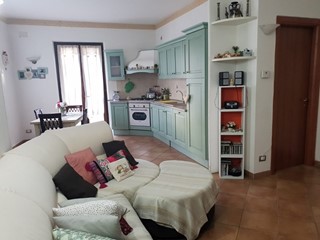 Trilocale in Vendita a Bracciano, 170'000€, 78 m²