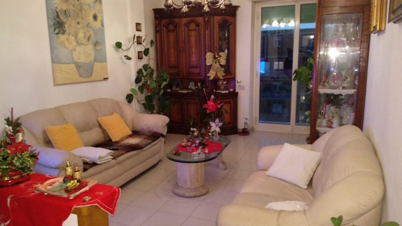 Trilocale in Vendita a Formia, zona SAN PIETRO, 130'000€, 76 m²