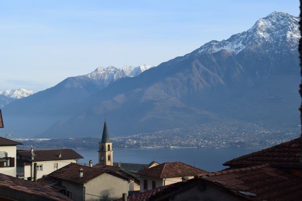 Casa Indipendente in Vendita a Vercana, zona Centrale, 180'000€