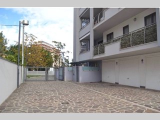 Trilocale in Vendita a Montesilvano, zona Naiadi , 265€, 100 m²