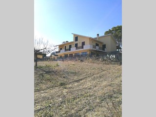 Villa in Vendita a Montesilvano, zona Contrada Collevento, 330'000€, 400 m², arredato
