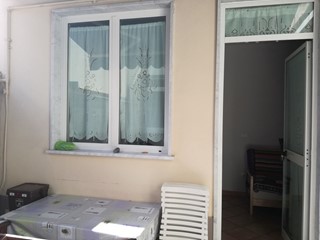 Casa di corte in Vendita a Viareggio, zona Viareggio centro mare, 150'000€, 55 m², arredato