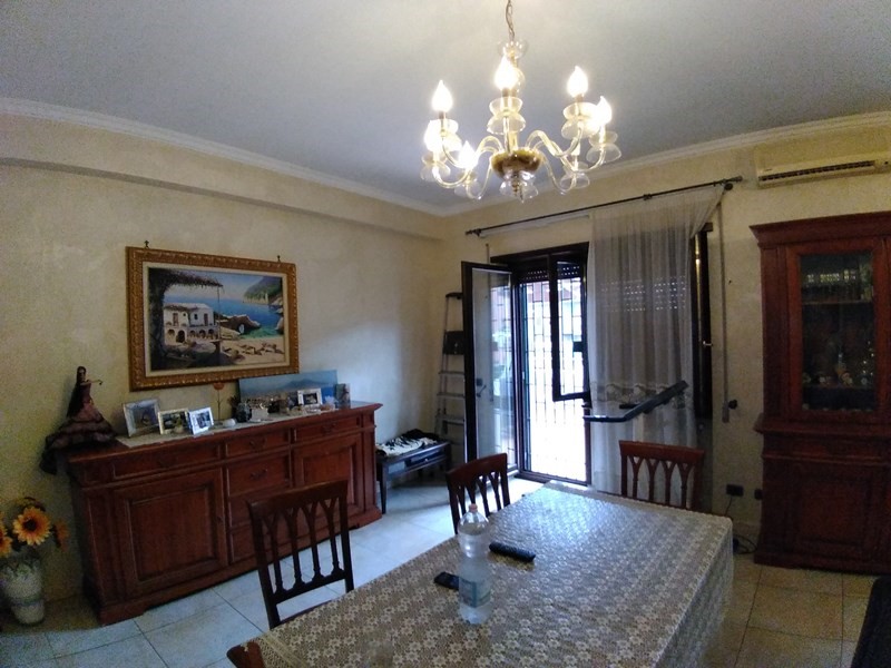 Appartamento in Vendita a Roma, zona Giardinetti, 260'000€, 115 m², arredato, con Box