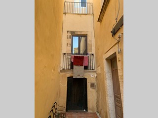 Bilocale in Vendita a Siracusa, zona ortigia, 75'000&euro;, 65 m²