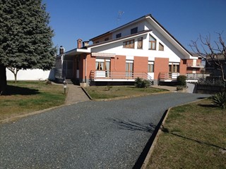 Casa Indipendente in Vendita a Volvera, zona Gerbole, 329'000€, 1200 m²