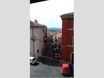 Appartamento in Affitto a Genzano di Roma, zona CENTRO STORICO, 450€, 60 m²