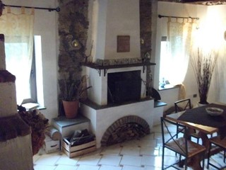 Appartamento in Vendita a Caprarola, 40'000€, 65 m², arredato