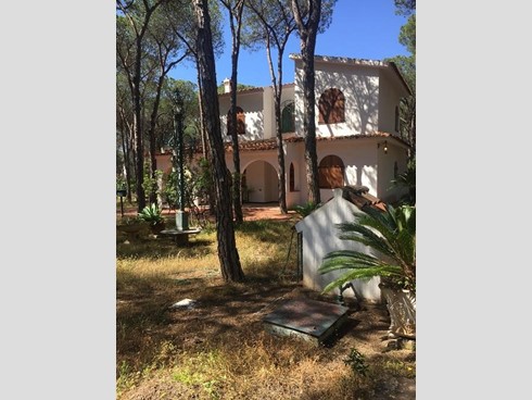 Villa in Vendita a Pula, zona mare, 750'000&euro;, 300 m²