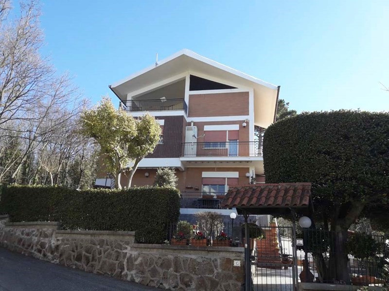Villa in Vendita a Ariccia, zona SELVOTTA, 245'000€, 100 m²