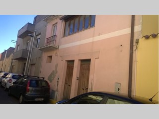Casa Indipendente in Vendita a Cagliari, zona quartu.s.elena, 145'000&euro;, 190 m²