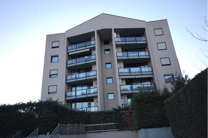 Appartamento in Vendita a Aosta, zona Est di Aosta., 239'000&euro;, 102 m², con Box