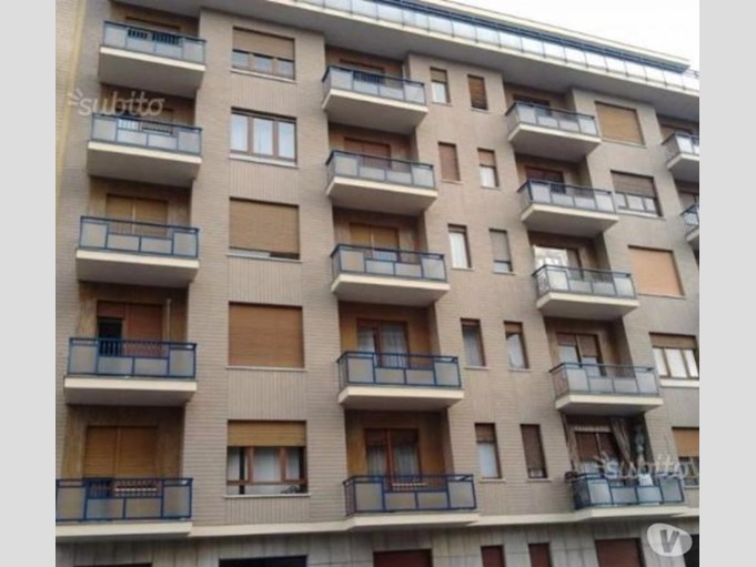 Bilocale in Vendita a Torino, zona Santa Rita -Lingotto, 128'000€, 65 m²