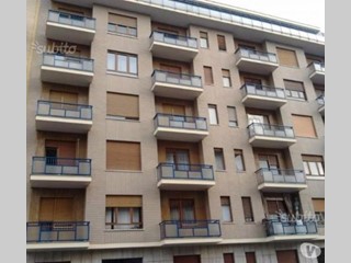 Bilocale in Vendita a Torino, zona Santa Rita -Lingotto, 128'000€, 65 m²
