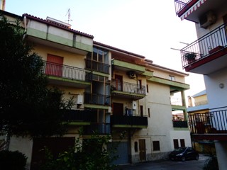 Appartamento in Vendita a Agropoli, zona LUNGOMARE AGROPOLI, 125'000€, 70 m²
