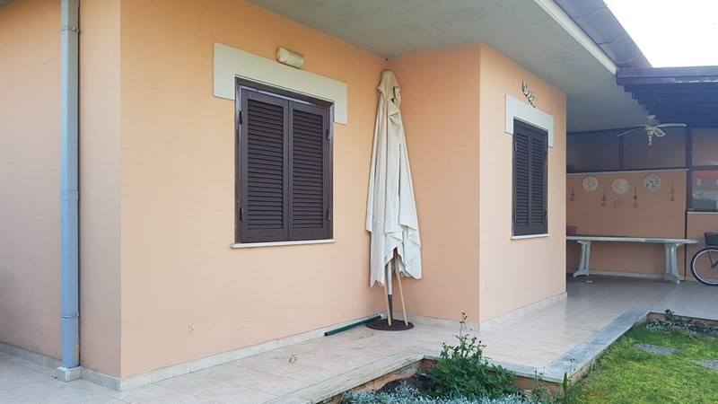 Villetta a schiera in Vendita a Terracina, zona Salto di Fondi, 170'000€, 55 m², arredato
