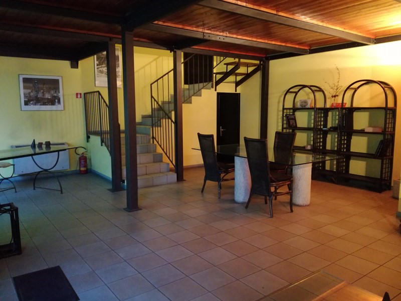Immobile commerciale in Vendita a Arona, 600'000€, 430 m², arredato