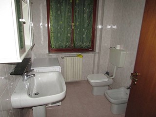 Bilocale in Vendita a Rivanazzano Terme, 80'000€, 83 m², con Box