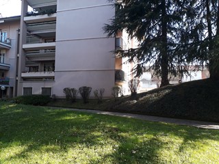 Magazzino in Vendita a Paderno Dugnano, zona Incirano, 59'000€, 85 m²