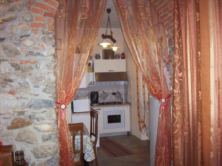 Casa Indipendente in Vendita a Castelletto sopra Ticino, 160'000€, 125 m²