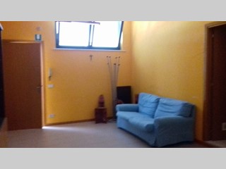 Ufficio in Vendita a Jesi, zona Gallodoro, 75'000€, 48 m²