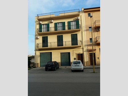 Appartamento in Vendita a Realmonte, zona Via Rina 350 , 90'000€, 140 m²