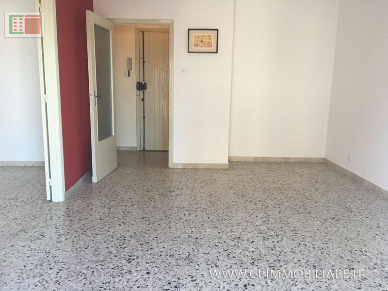 Appartamento in Vendita a Catania, zona Via Ammiraglio Caracciolo, 205'000€, 152 m²