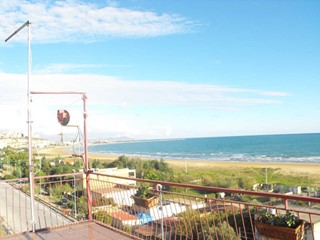 Appartamento in Vendita a Porto Empedocle, zona Lido Azzurro, 130'000€, 200 m²