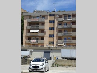 Quadrilocale in Vendita a Porto Empedocle, zona Via Lincoln, 70'000€, 100 m²