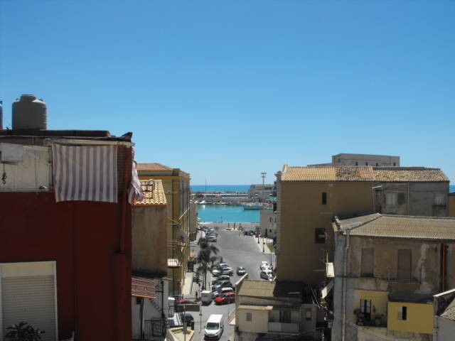 Trilocale in Vendita a Porto Empedocle, zona Centro storico, 32'000€, 50 m²