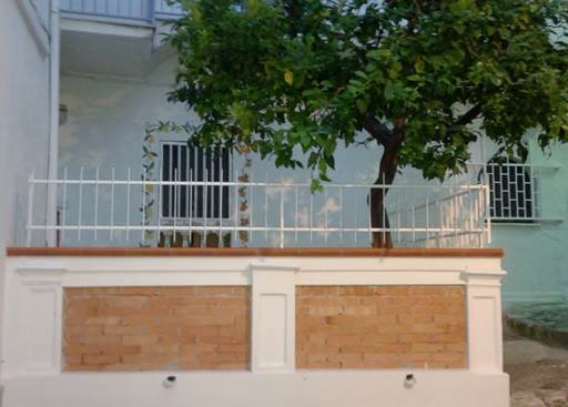 Casa Semi Indipendente in Vendita a Rodi Garganico, zona centro storico, 130'000&euro;, 75 m², arredato